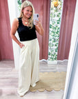 Scallop Wave Knit Top-Black