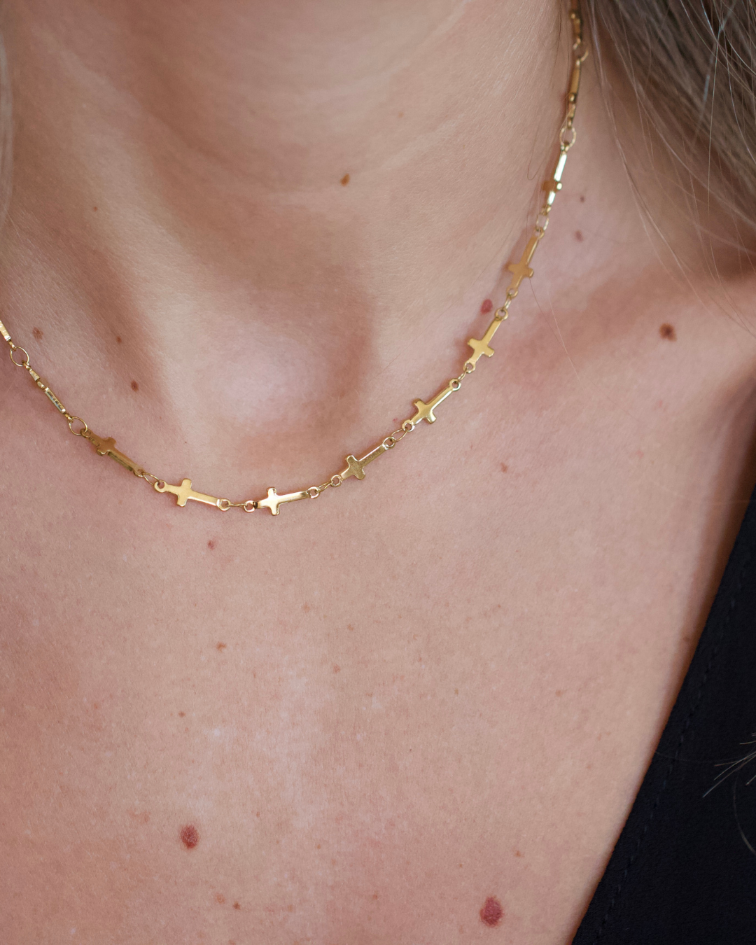 Riley Mini Cross Necklace-Gold