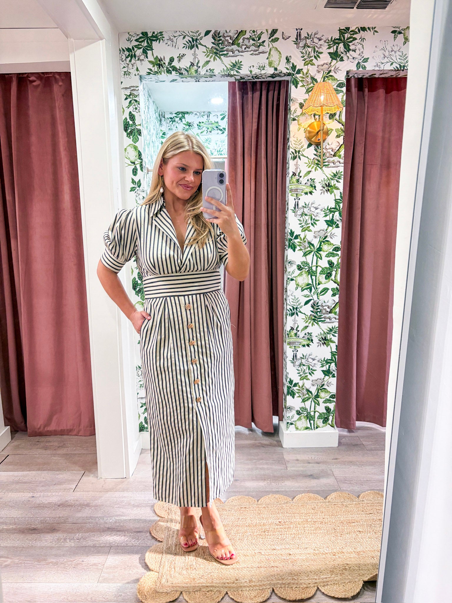 Keep It Classic Midi Dress Large