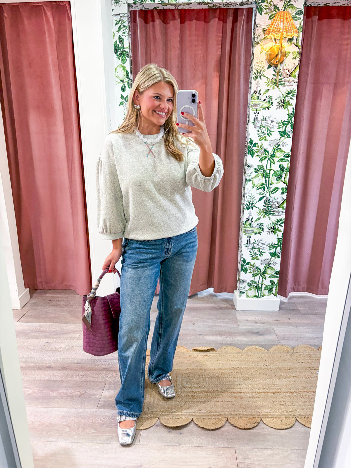 Easy Fit Ankle Jeans
