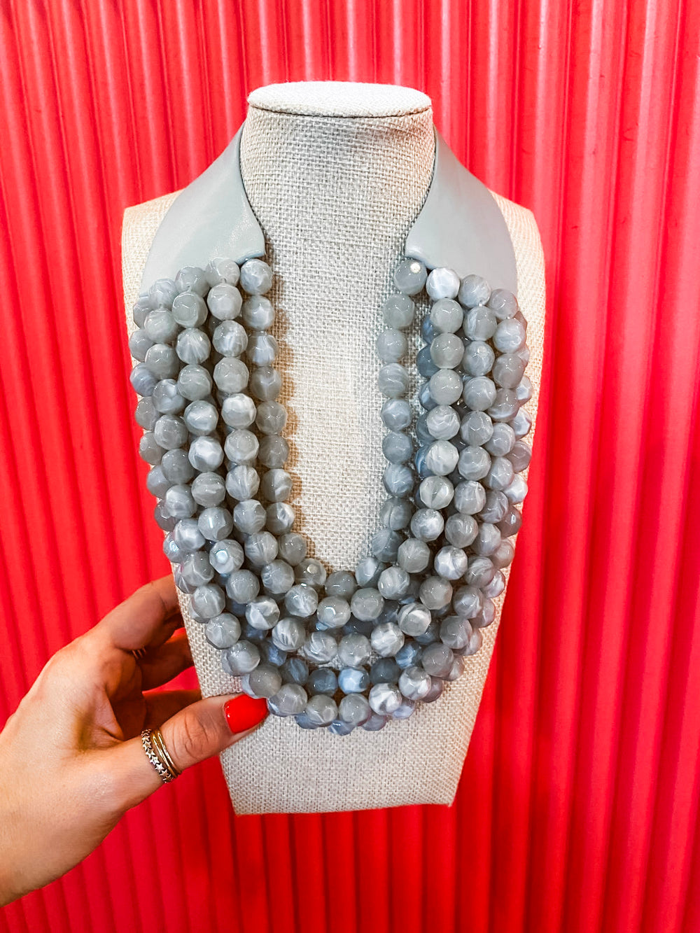 Chunky Beaded Necklace-Divo