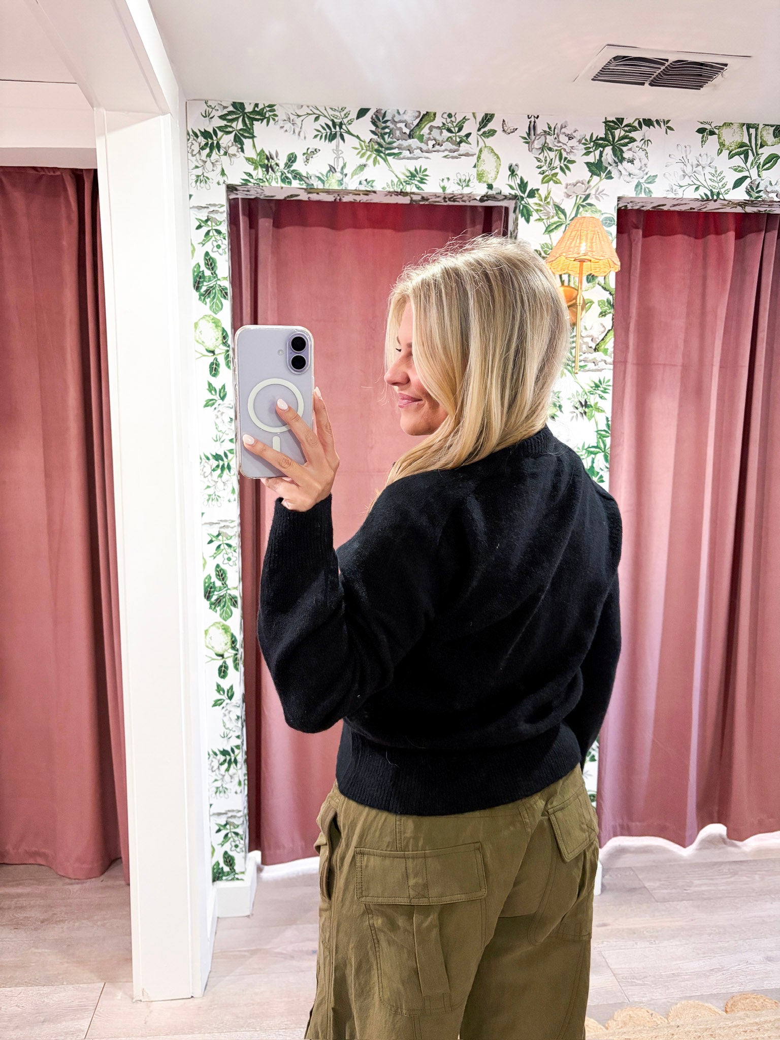 Fireside Cottage Cardigan-Black