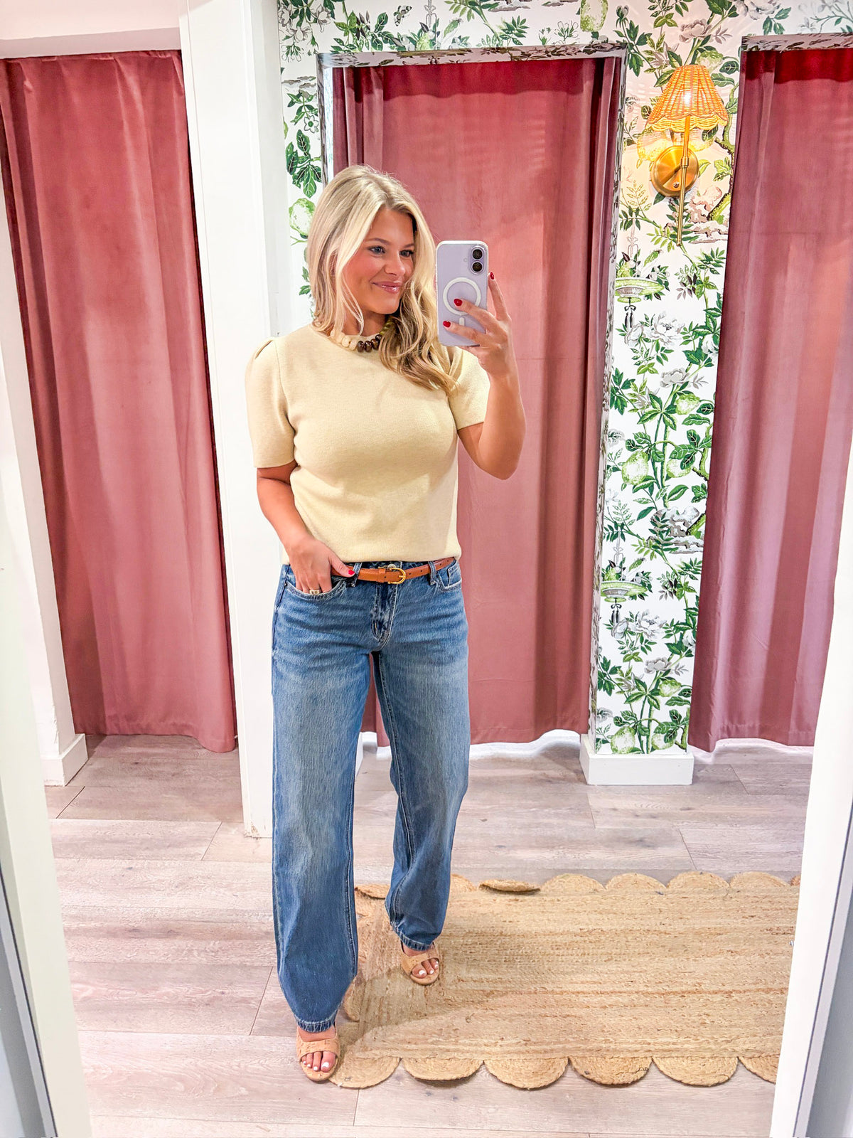 Easy Fit Ankle Jeans