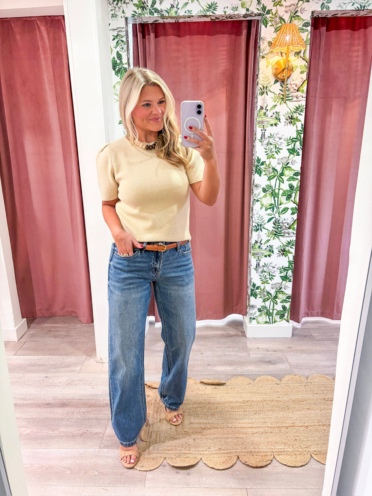 Easy Fit Ankle Jeans