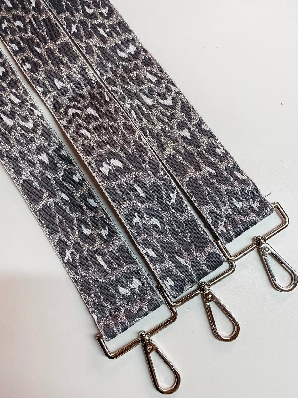 Glitter Animal Bag Strap-Silver Leopard