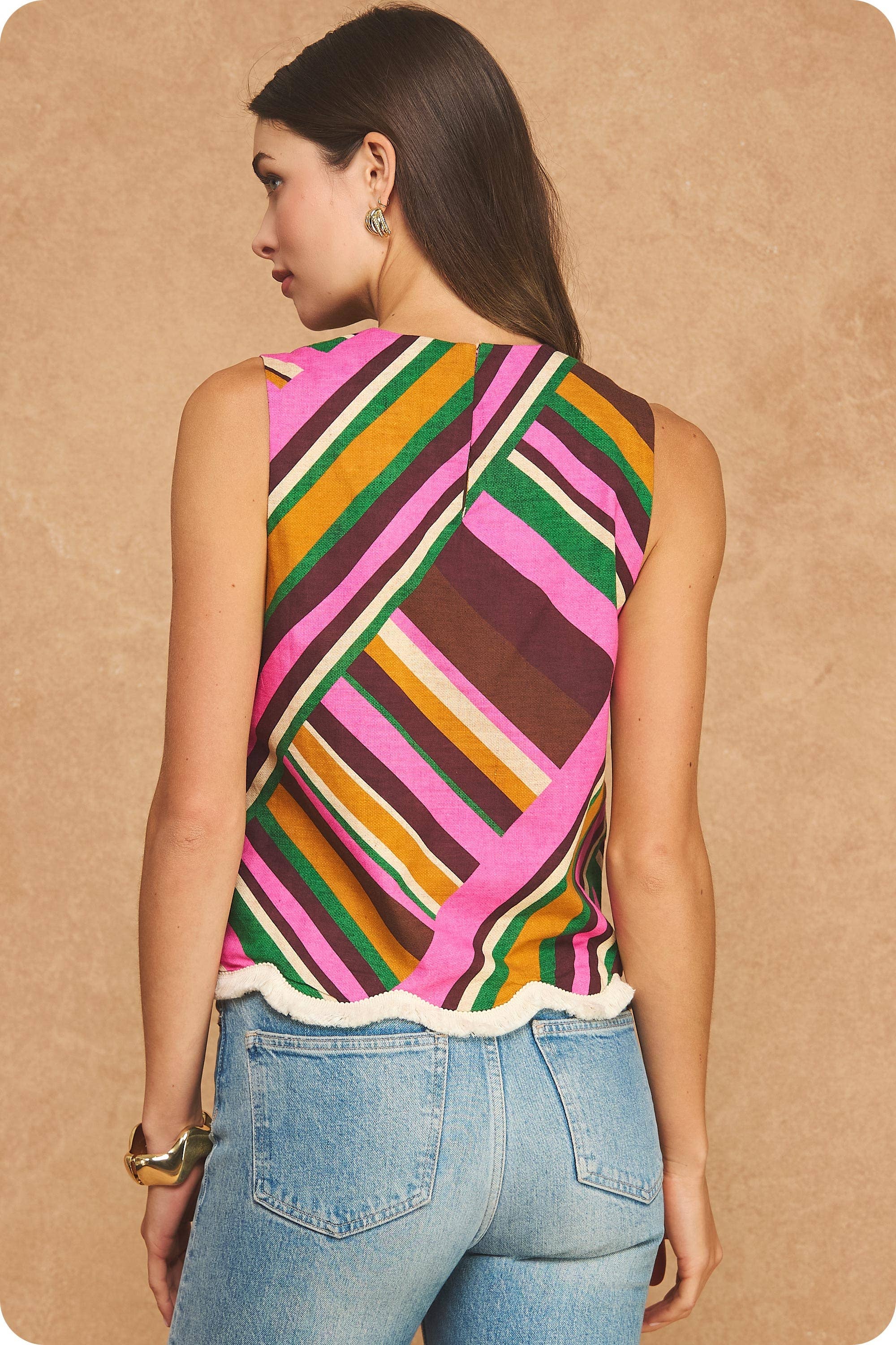 Kaleidoscope Scallop Top