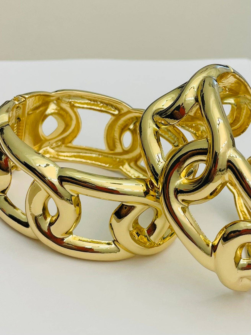 Link Look Hinged Cuff