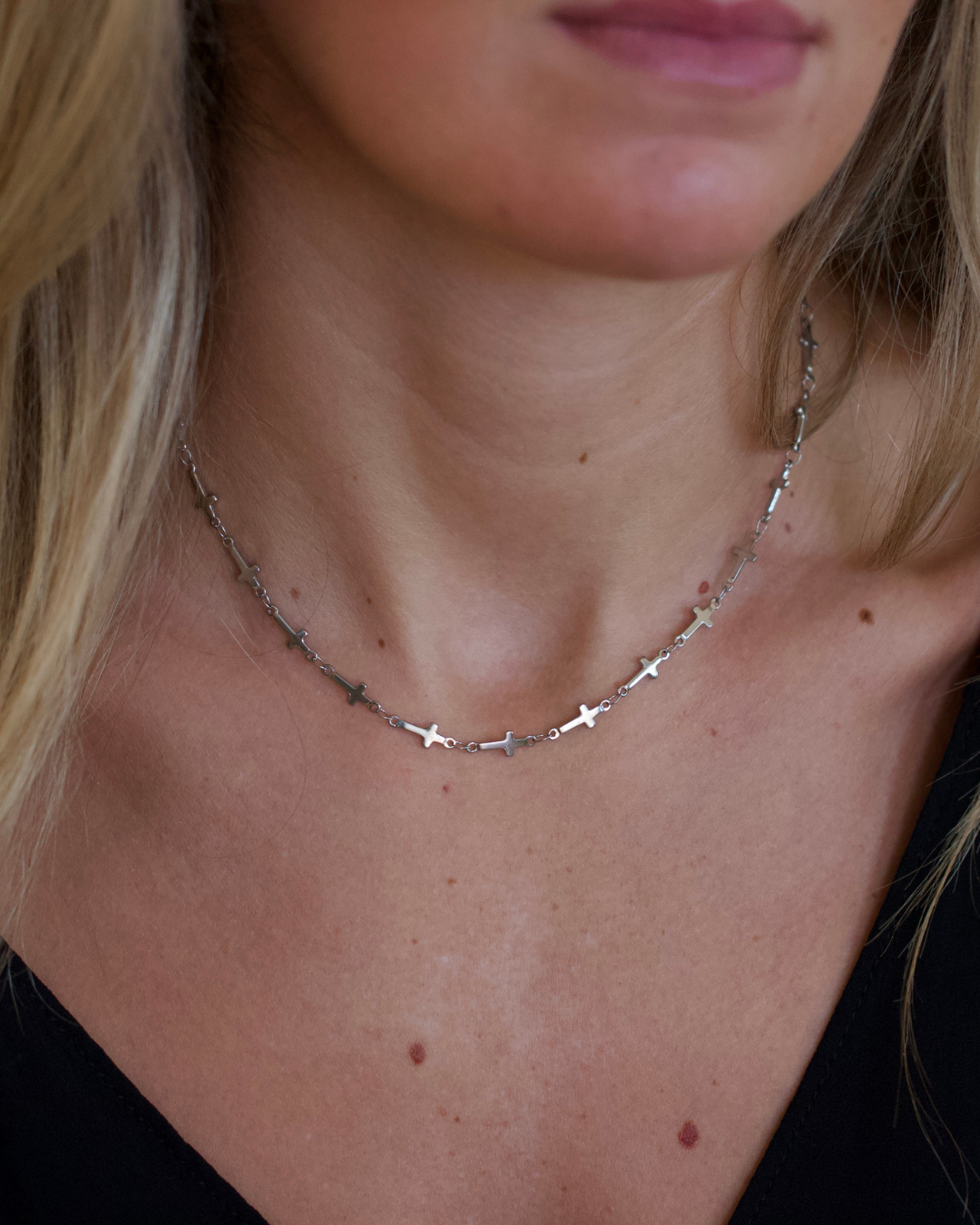 Riley Mini Cross Necklace-Silver