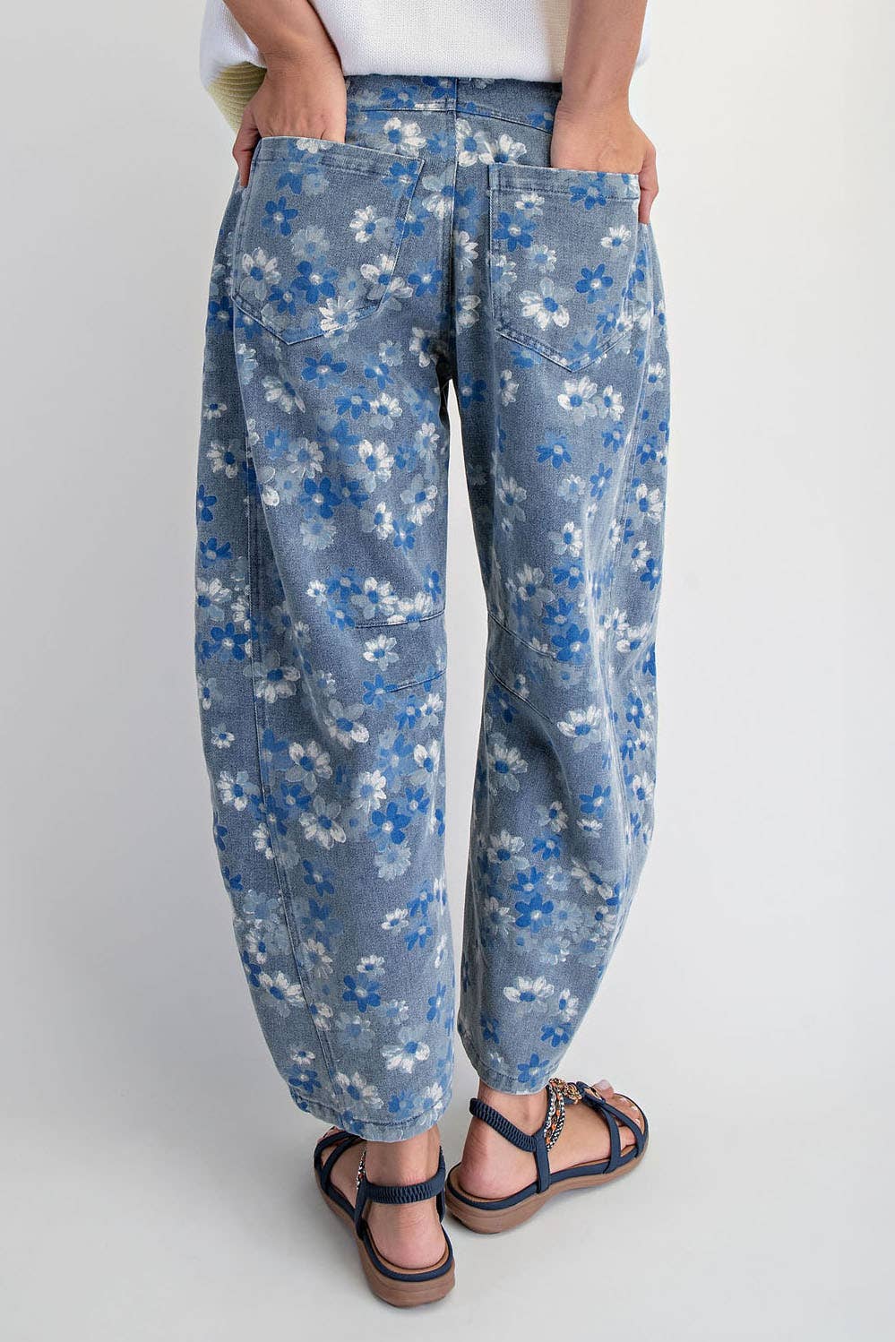 Cloverfield Barrel Jeans