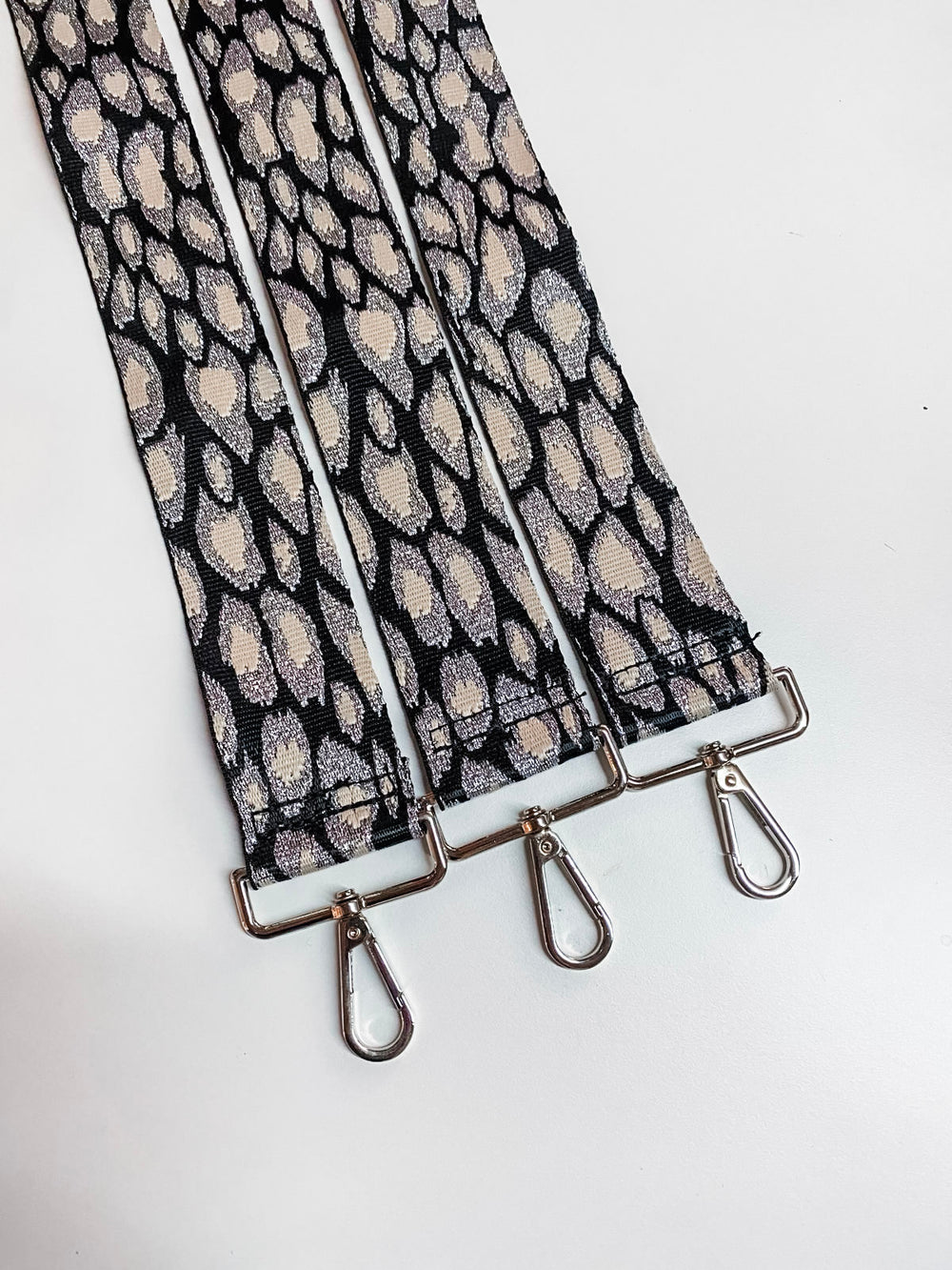 Glitter Animal Bag Strap-Silver Cheetah