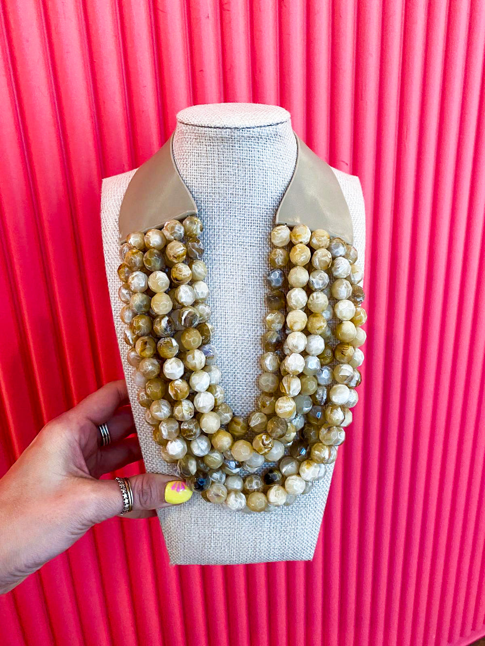 Chunky Beaded Necklace-Beige