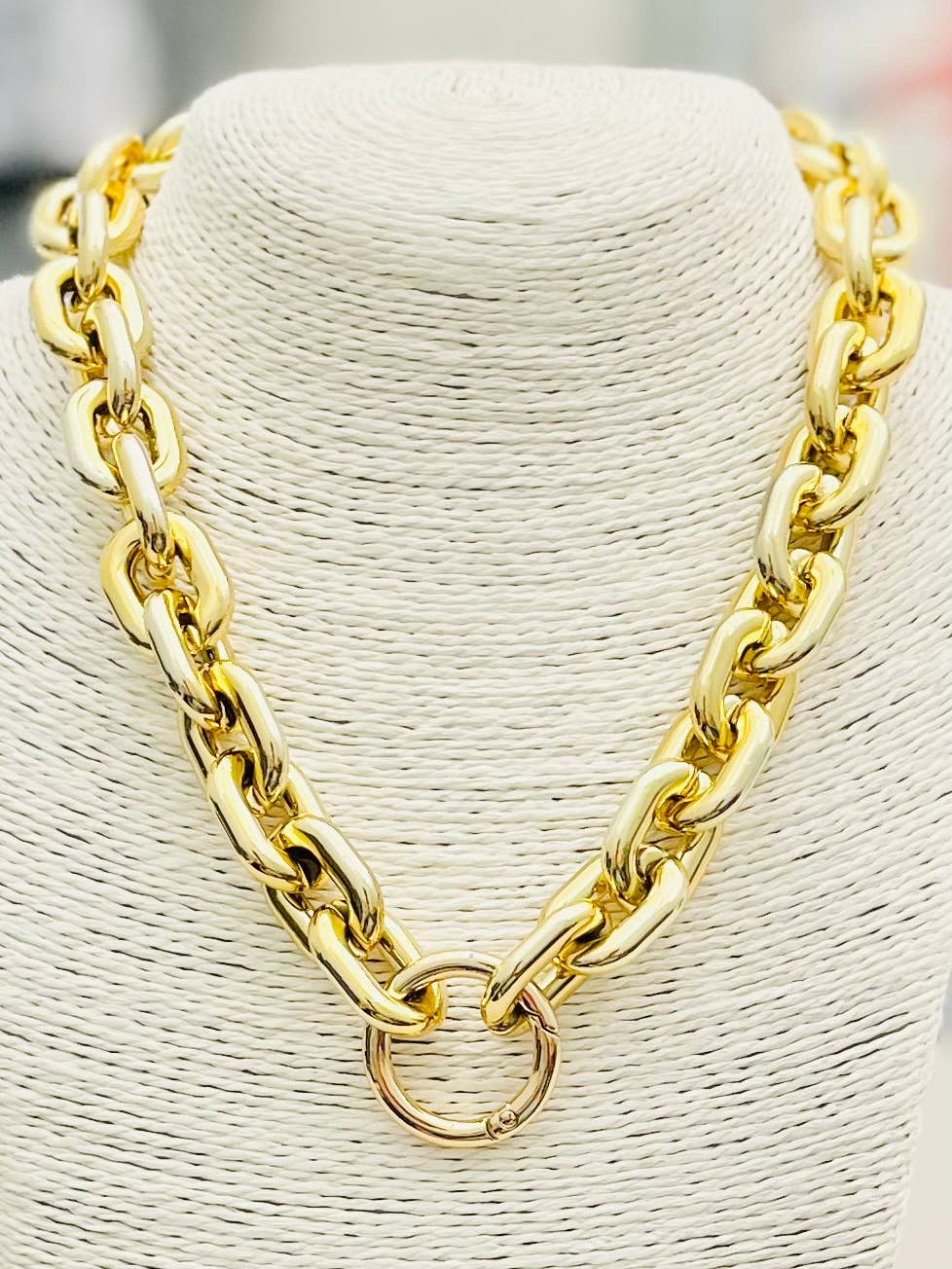 Acrylic Link Necklaces-Gold