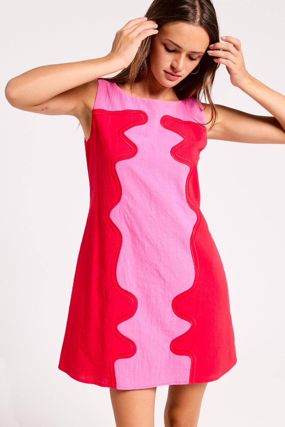 Wavy Pop Shift Dress-Pink