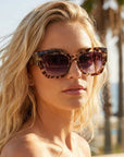 Chunky Cat Eye Sunglasses-White/Black