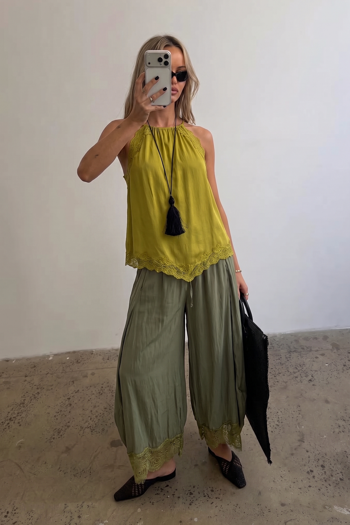 Arabian Nights Balloon Pants-Olive