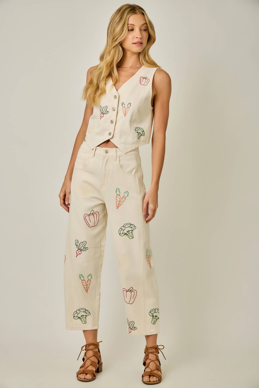 Veggie Embroidered Barrel Jeans