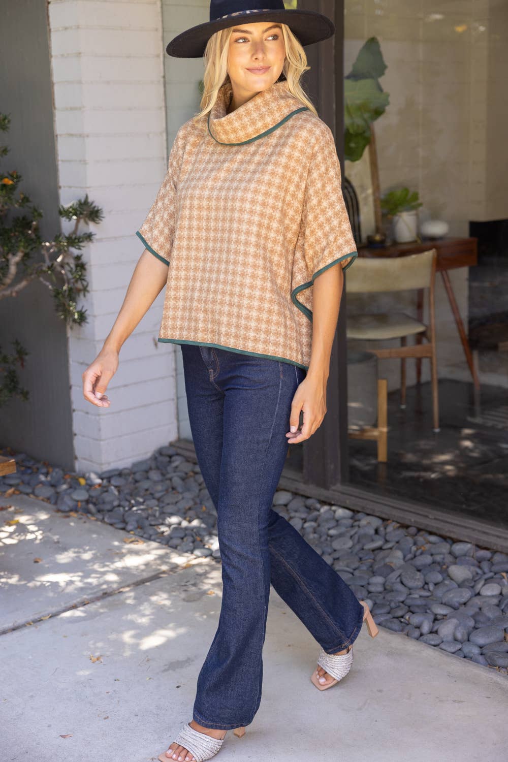 Fairhaven Short Sleeve Poncho