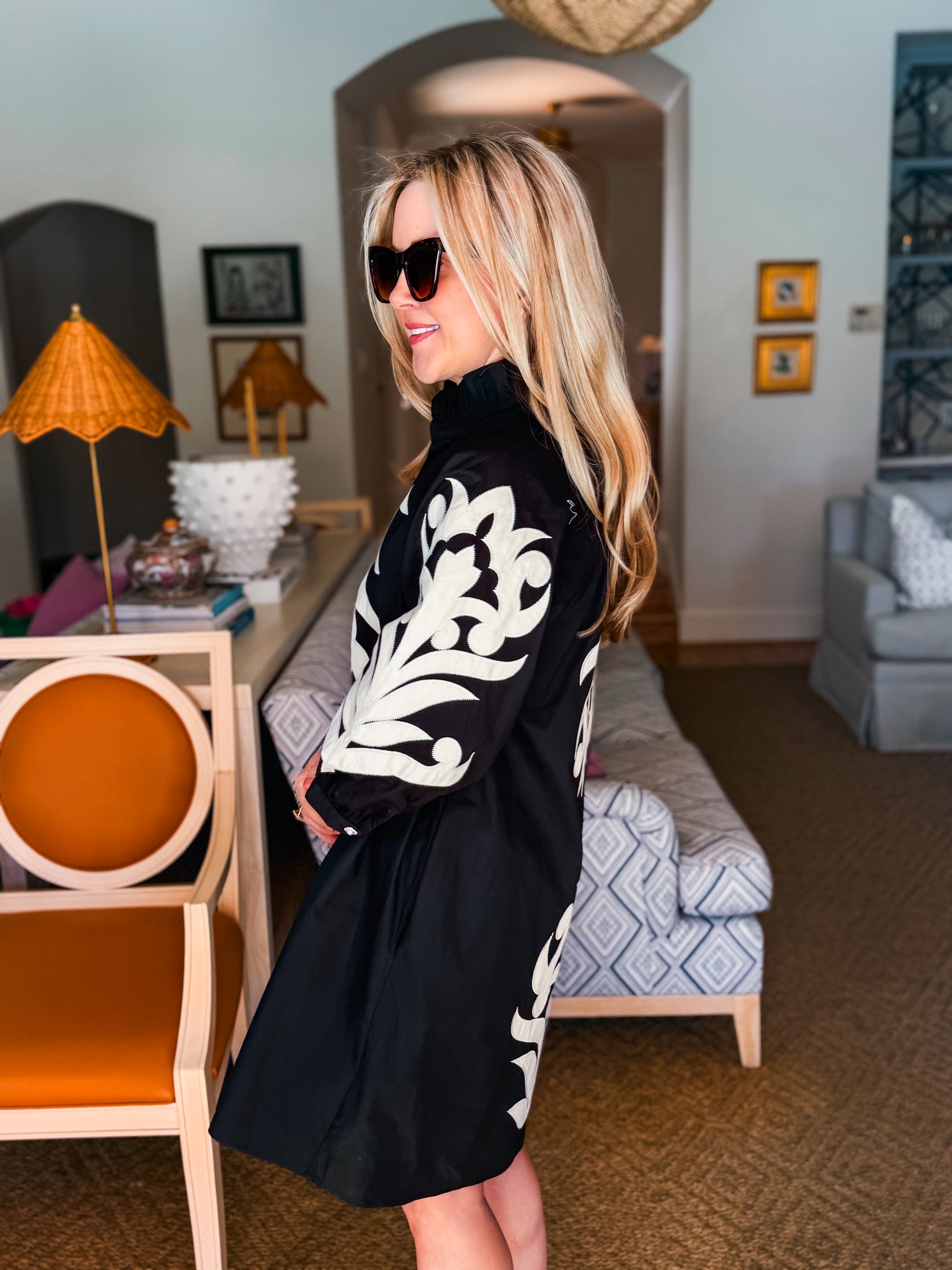 Isla Floral Baroque Dress-Black