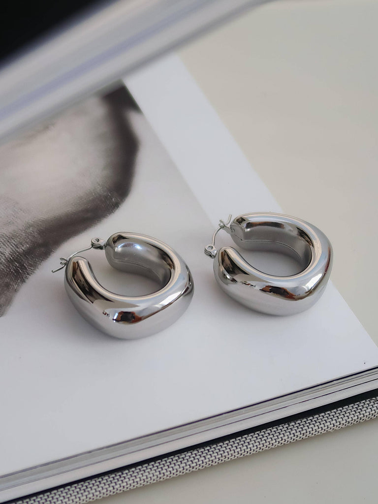 Classic Hoop Earring-Silver