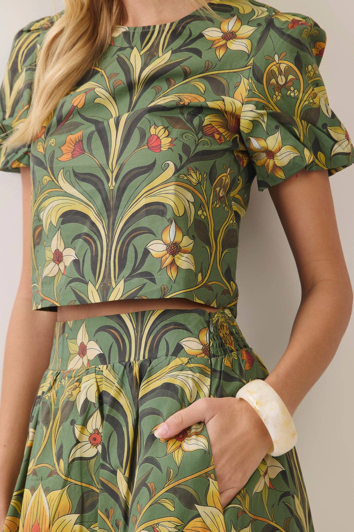 Fleur De Jardin Crop Top-Olive