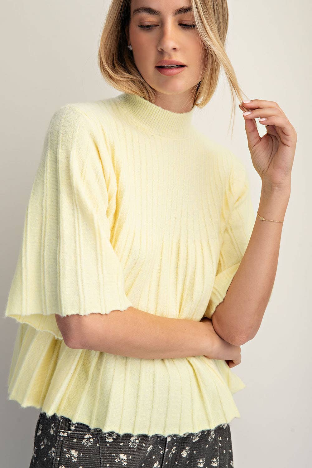 The Classic Swing Sweater-Lemon