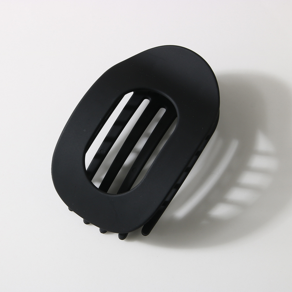 Oval Hair Clip-Matte Black
