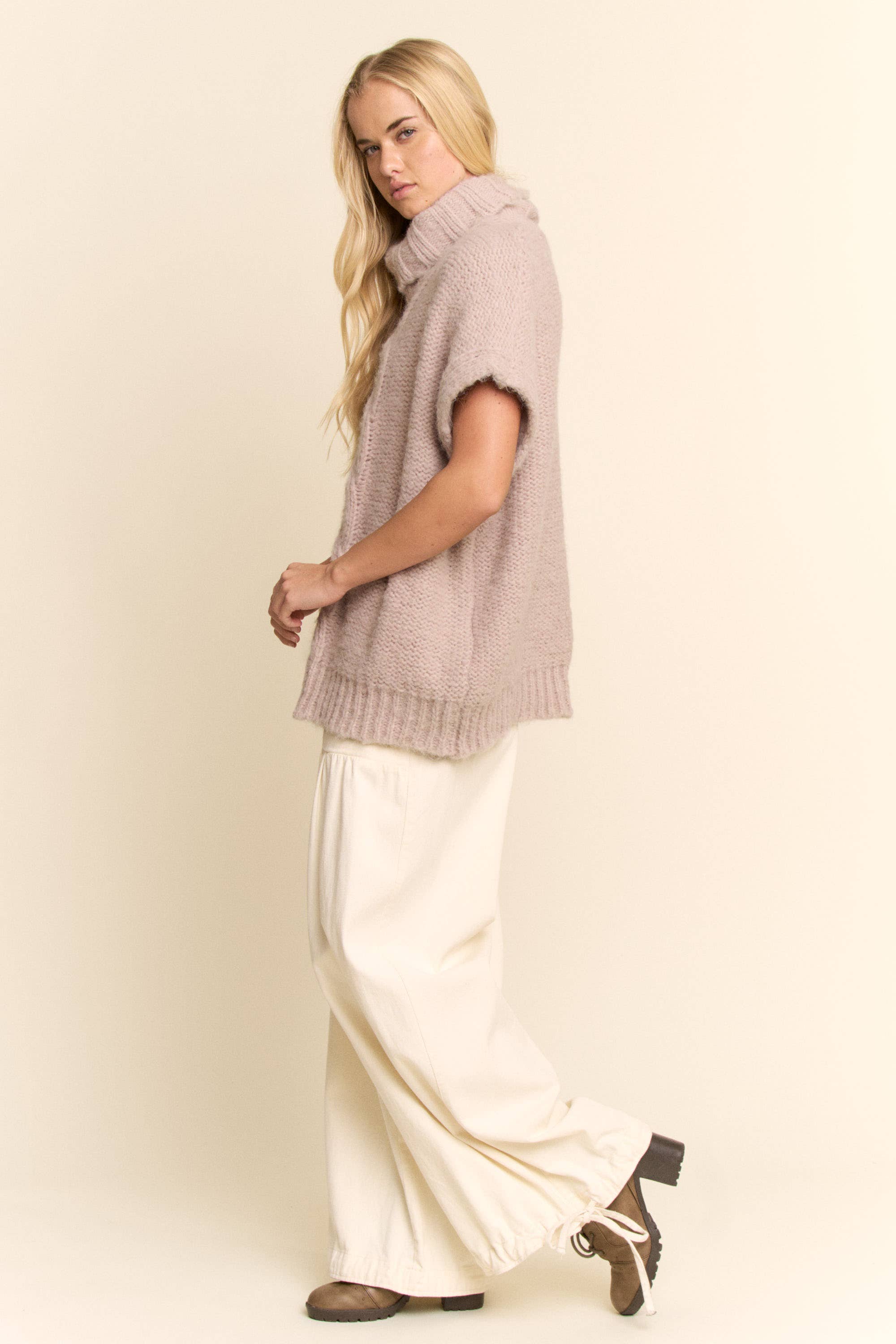 City Snowfall Sweater Vest