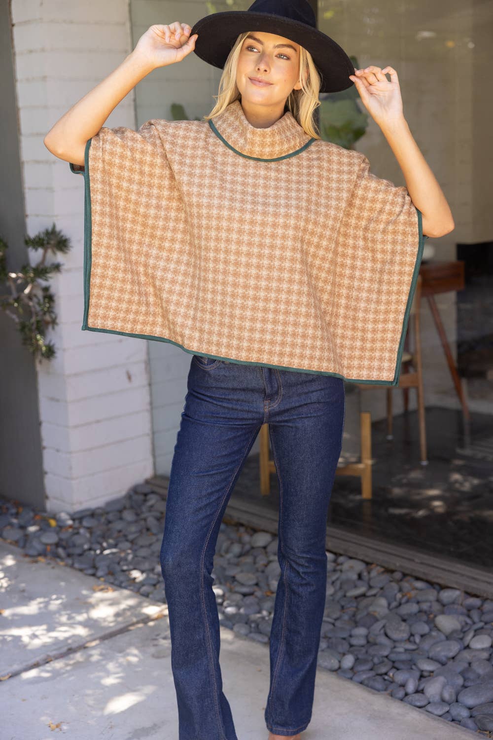 Fairhaven Short Sleeve Poncho